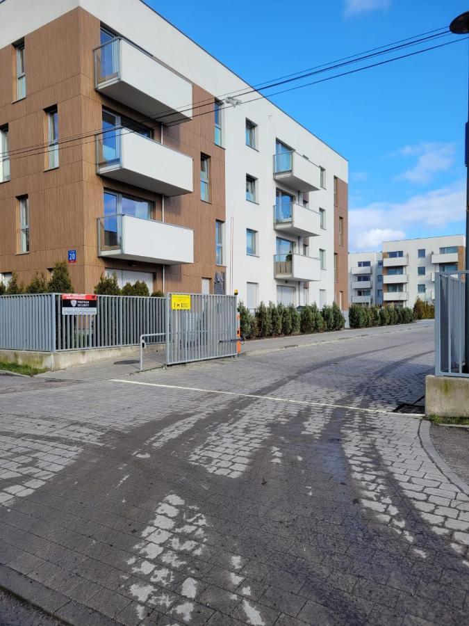 Ptak: Near Medical Centers And Attractions Apartment *